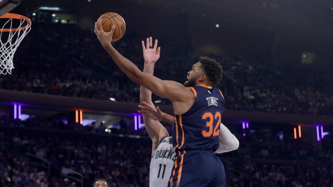 Karl-Anthony Towns of the New York Knicks in a November 2024 game at Madison Square Garden